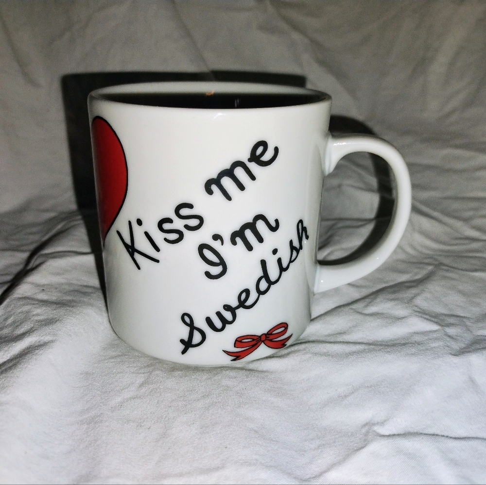Vintage Kiss Me I'm Swedish Coffee Mug Cup Heart Made In Japan